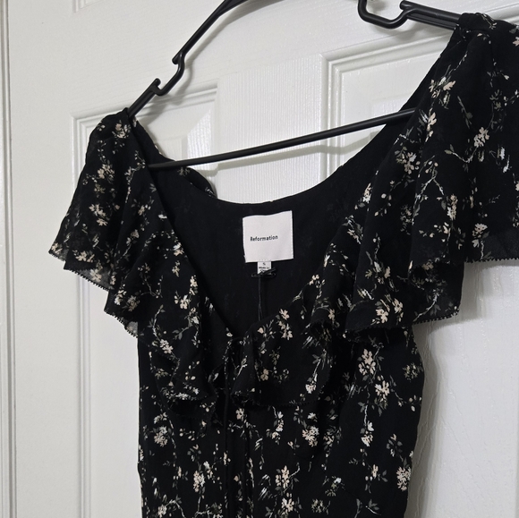 Reformation Gaelle Dress Lucien Black White Ruffle Flutter Sleeves Off Shoulder - Picture 7 of 16